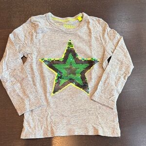 Mini Boden Gray Long Sleeve Tee with Green Sequin Star